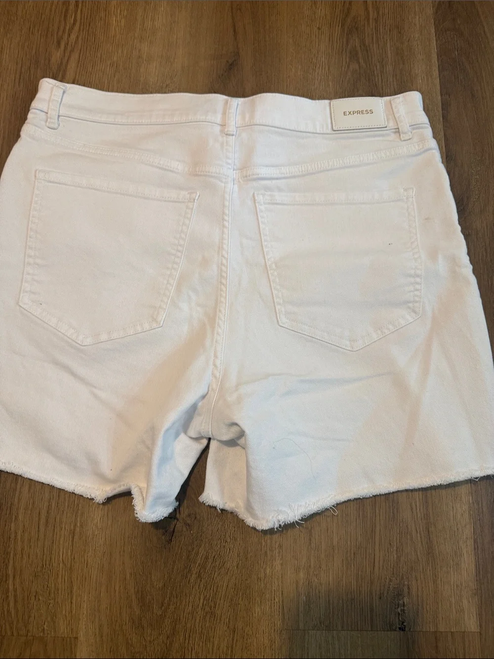 Express White Denim Shorts with Raw Hem